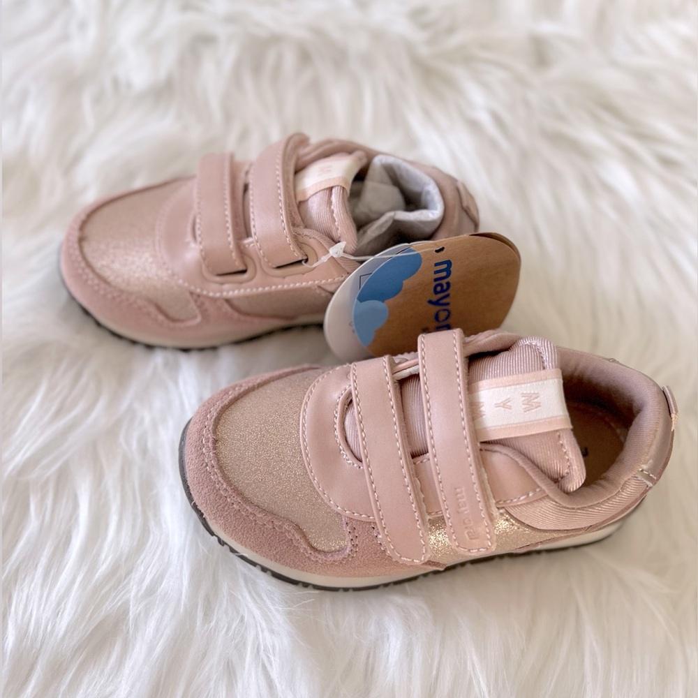 Mayoral little girl running shoes US 6 1/2